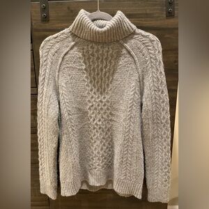 VINCE Gray Cable Knit Pullover Turtleneck Sweater Merino Blend Size XS Cabincore